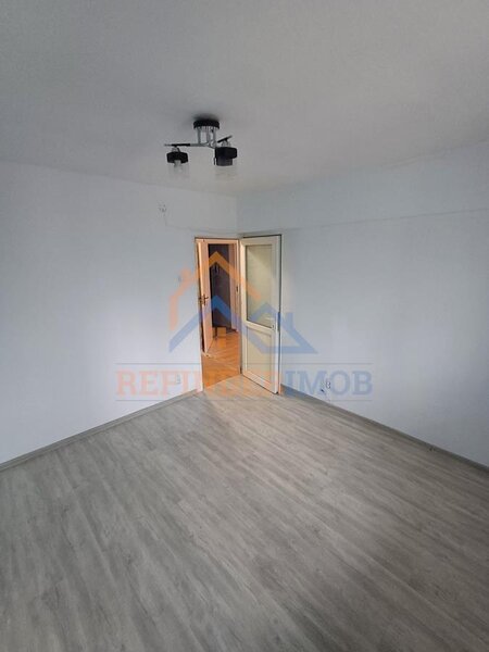 Rahova - Buzoieni Vanzare apartament 2 camere